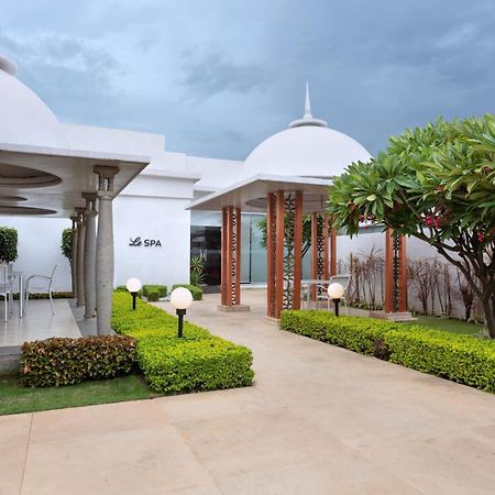 Le Meridien Коимбаторе Екстериор снимка