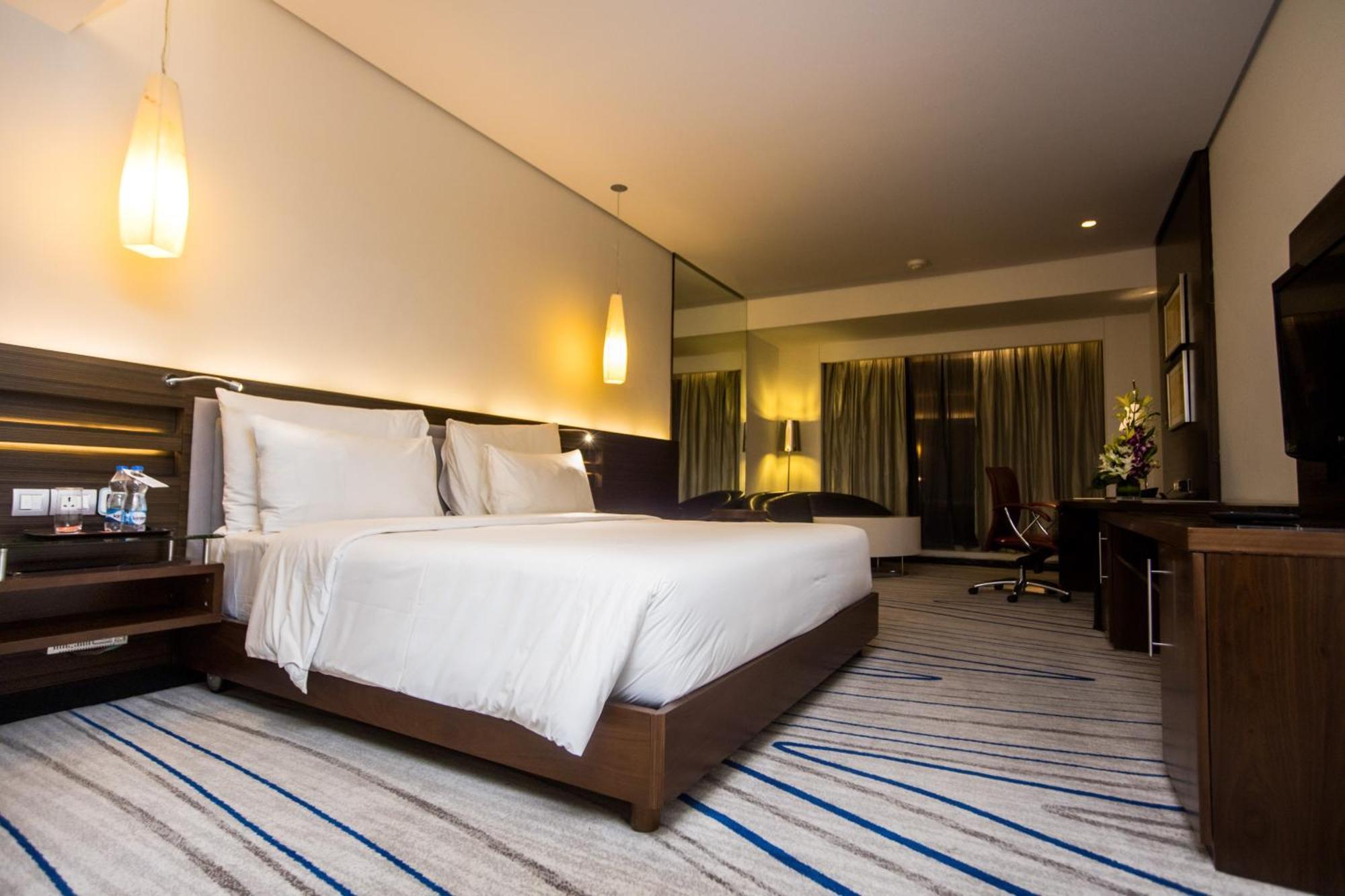 Le Meridien Коимбаторе Екстериор снимка