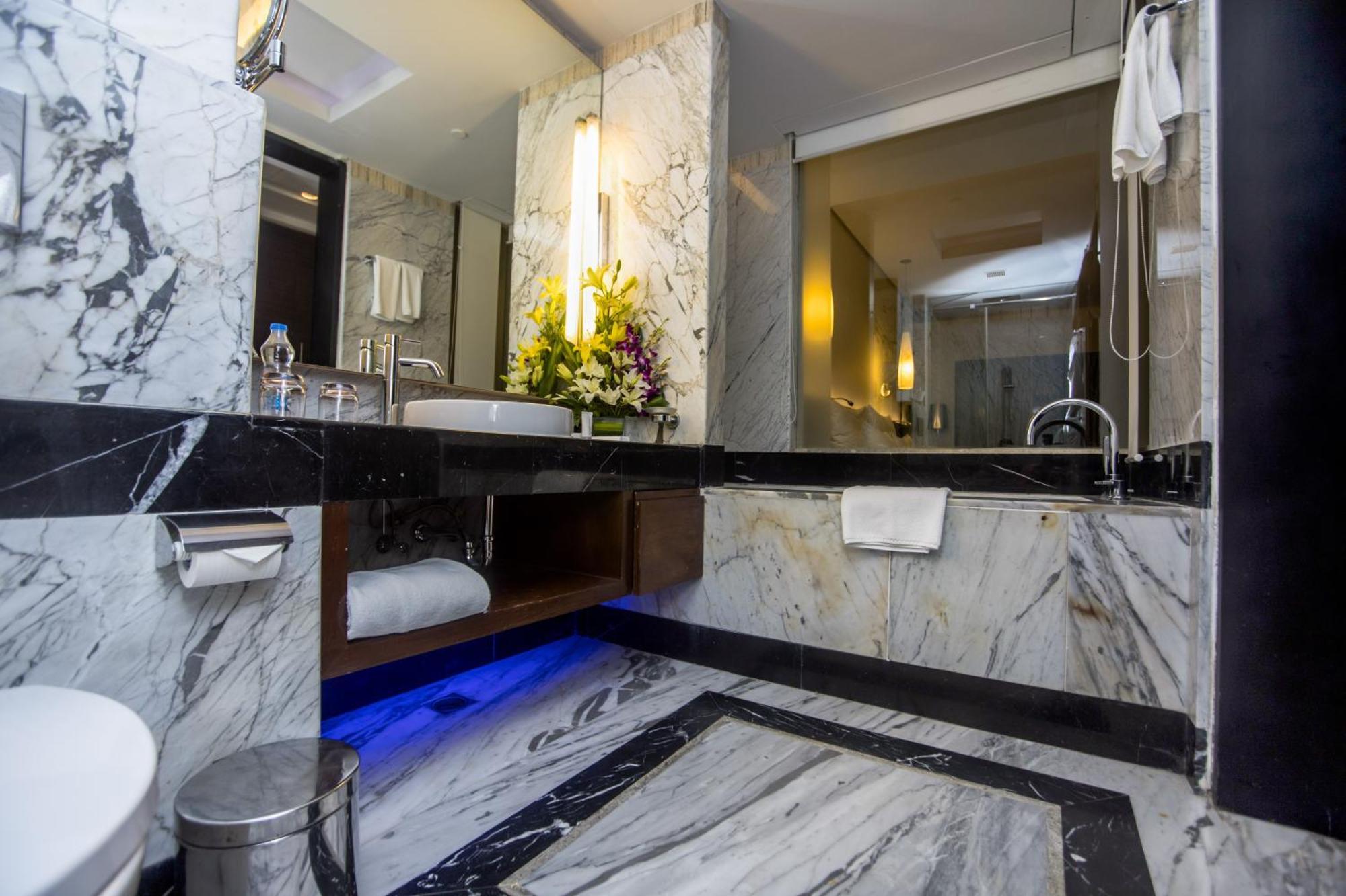 Le Meridien Коимбаторе Екстериор снимка