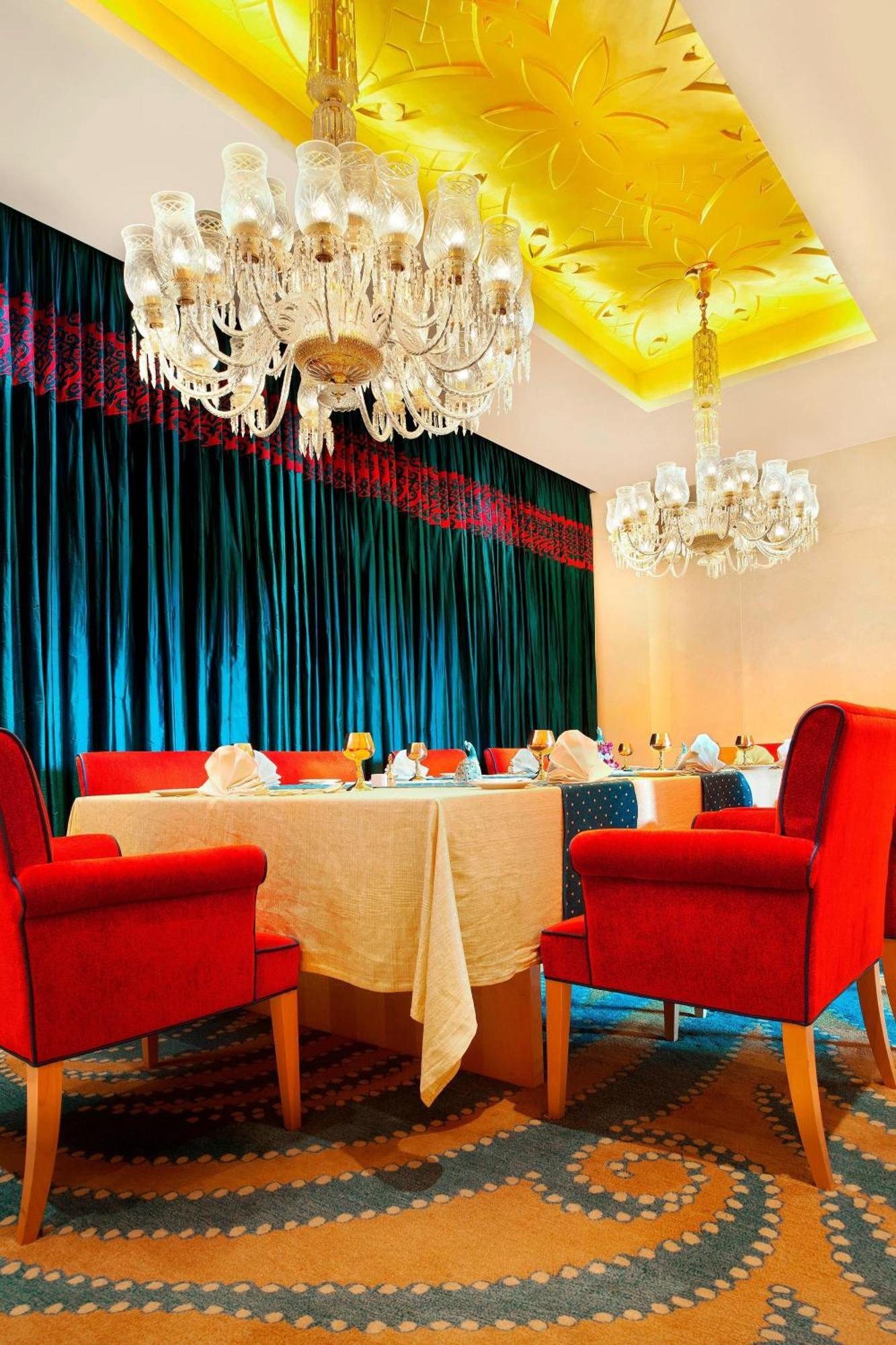 Le Meridien Коимбаторе Екстериор снимка