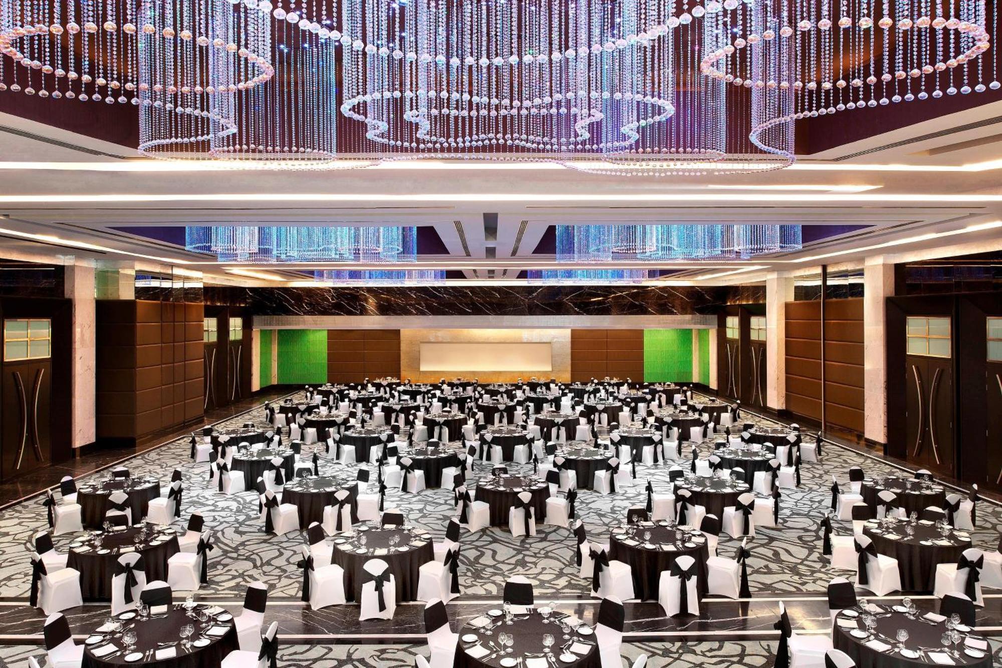 Le Meridien Коимбаторе Екстериор снимка