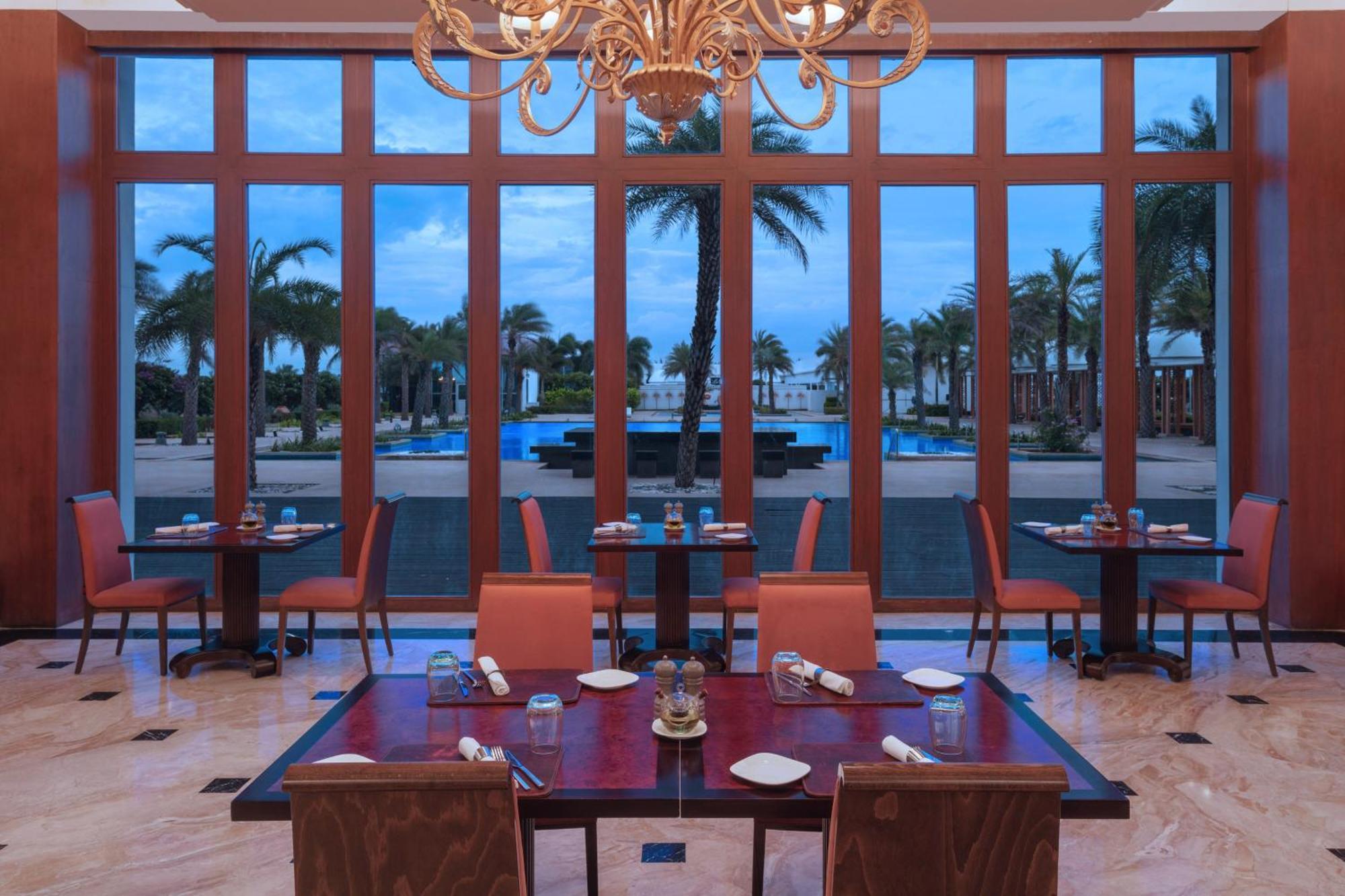 Le Meridien Коимбаторе Екстериор снимка