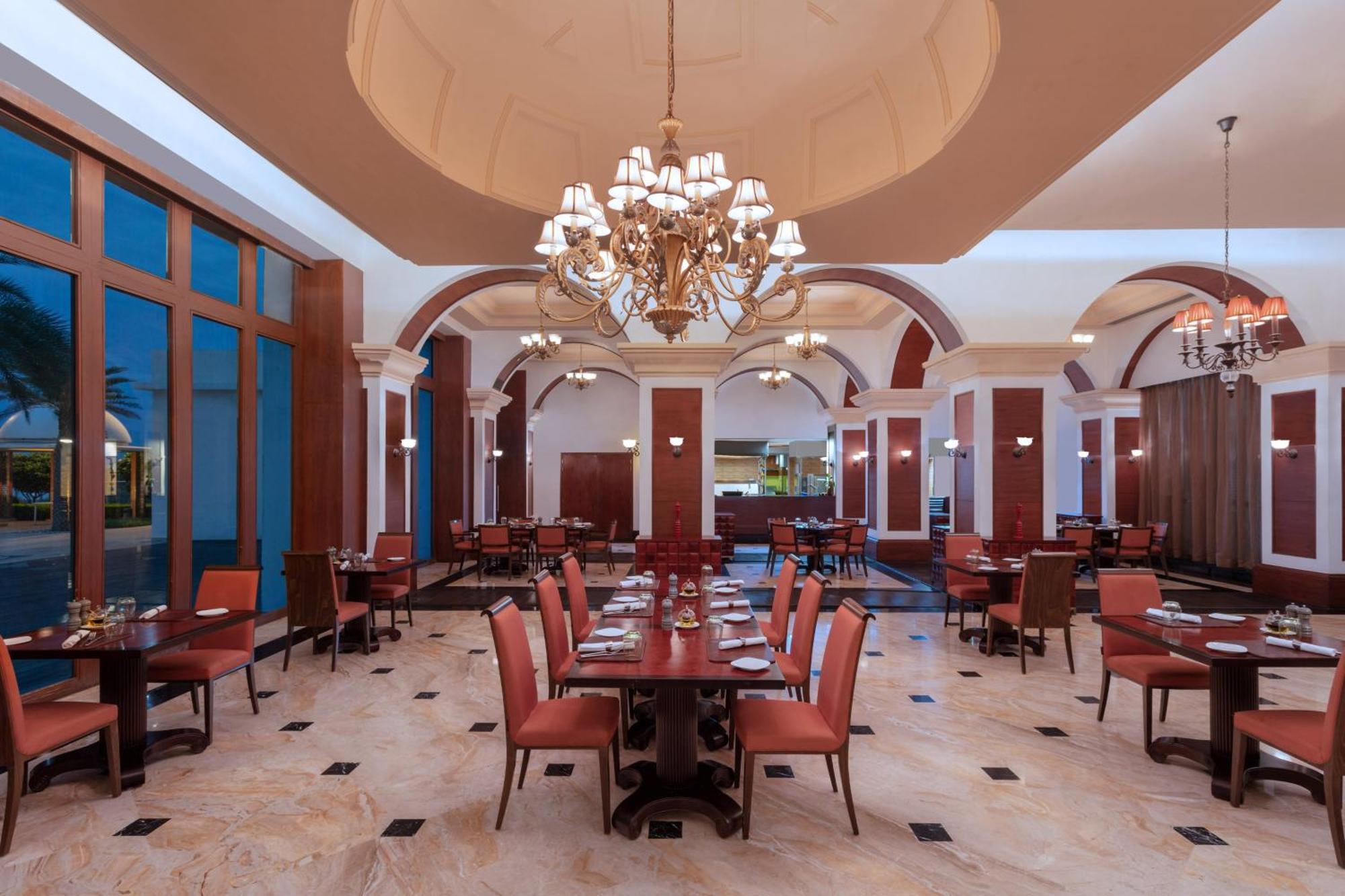 Le Meridien Коимбаторе Екстериор снимка