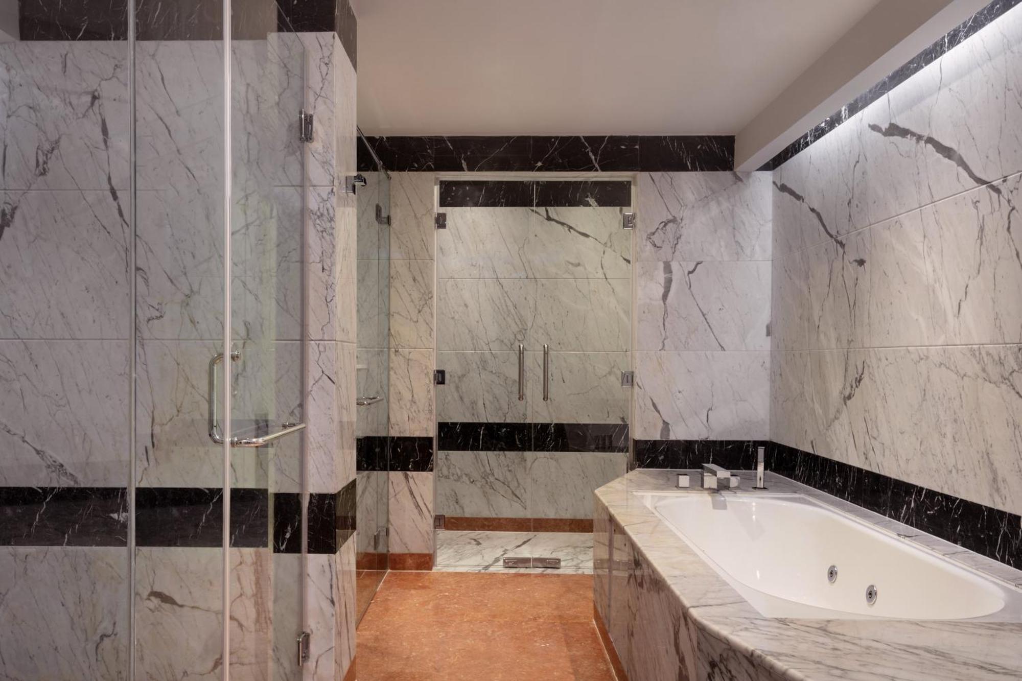 Le Meridien Коимбаторе Екстериор снимка