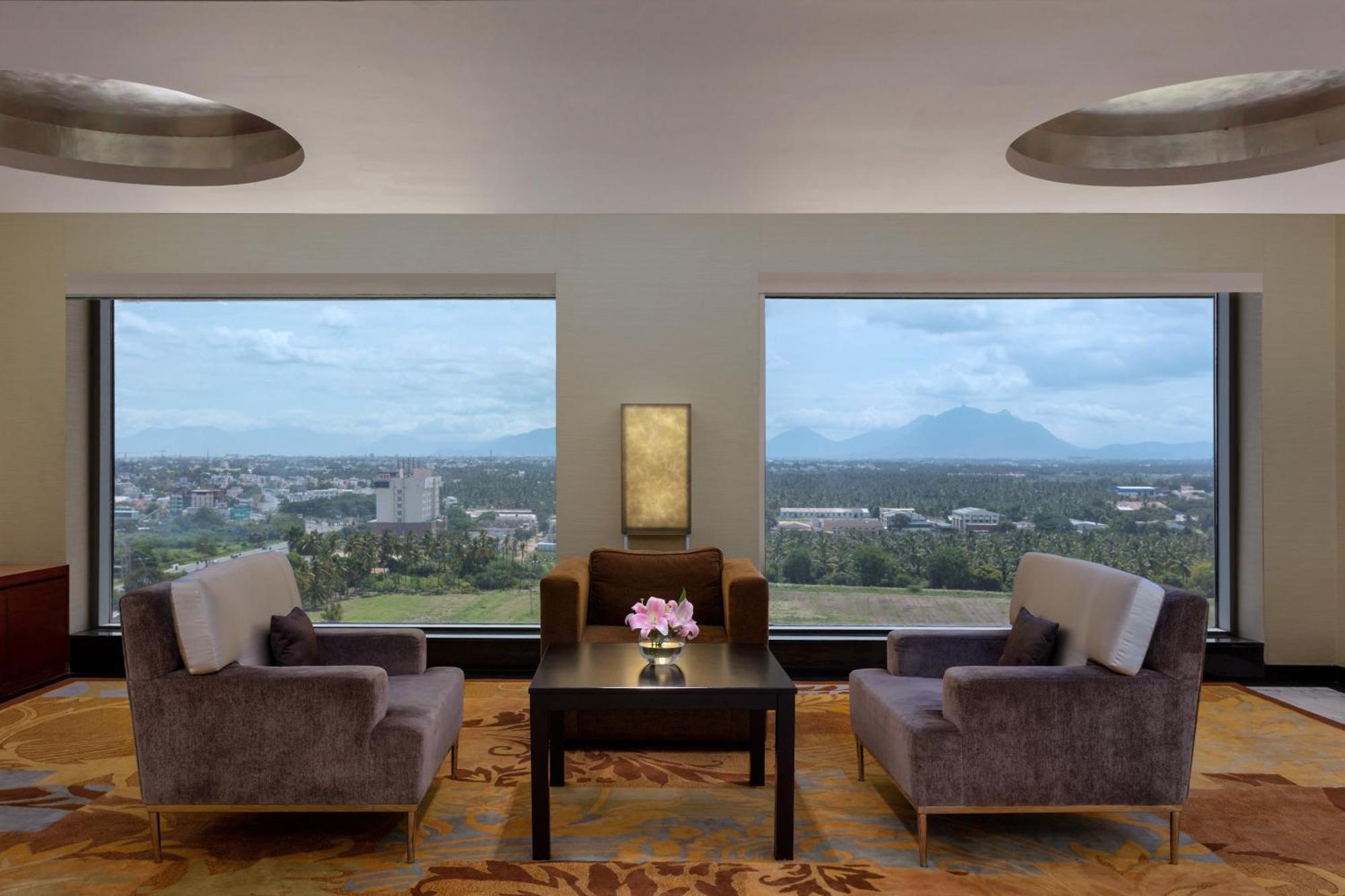 Le Meridien Коимбаторе Екстериор снимка