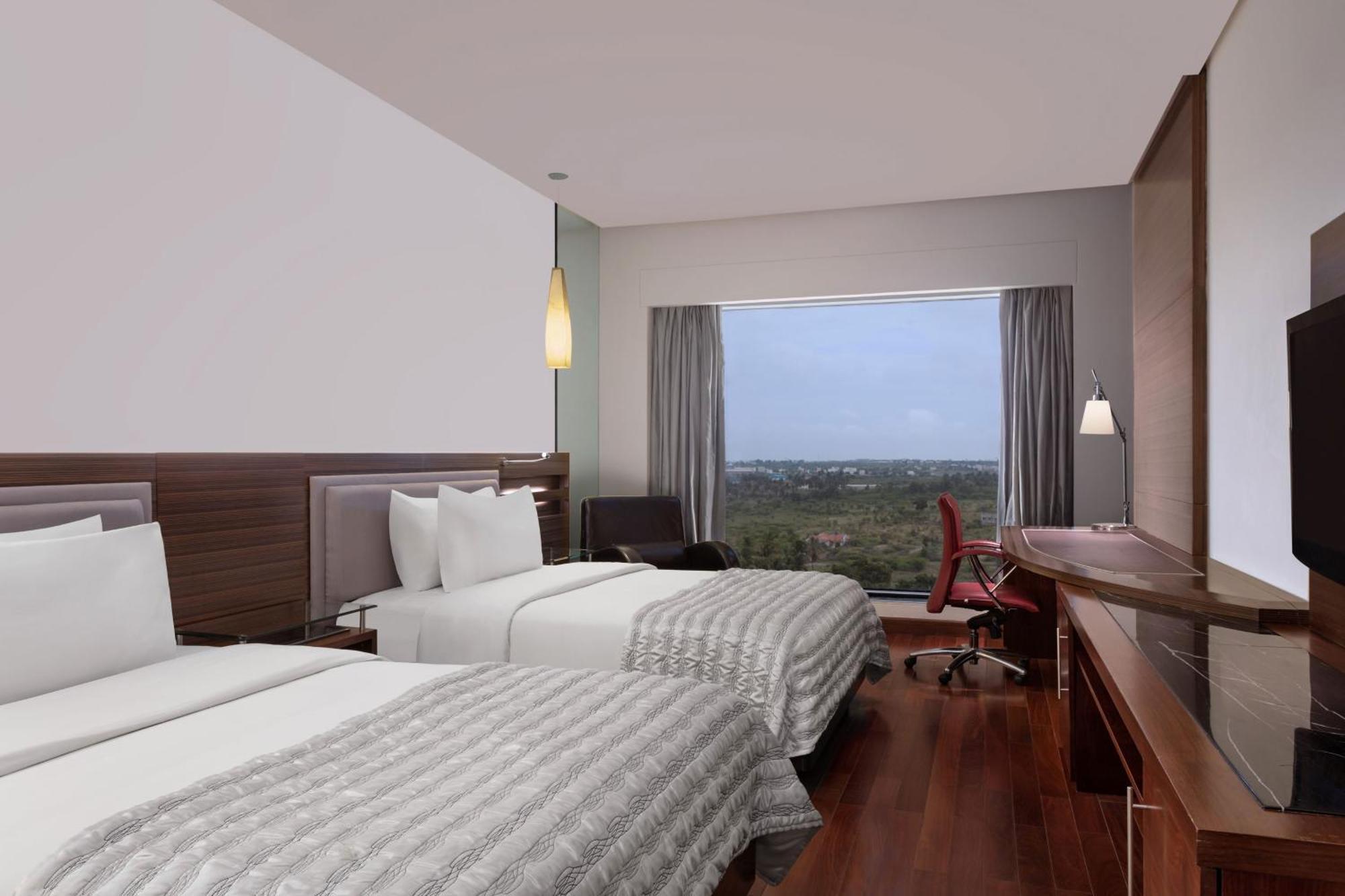 Le Meridien Коимбаторе Екстериор снимка