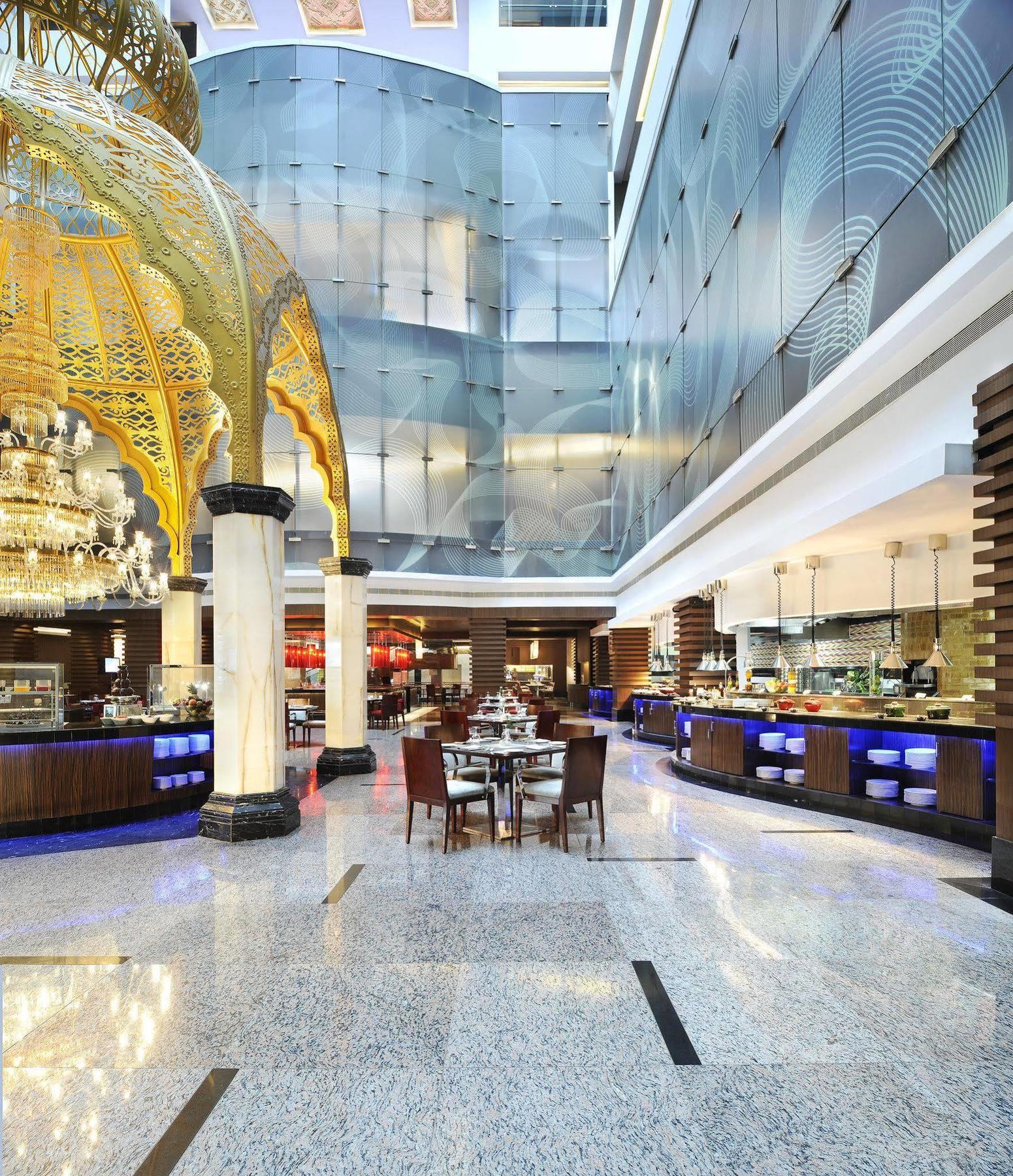 Le Meridien Коимбаторе Екстериор снимка